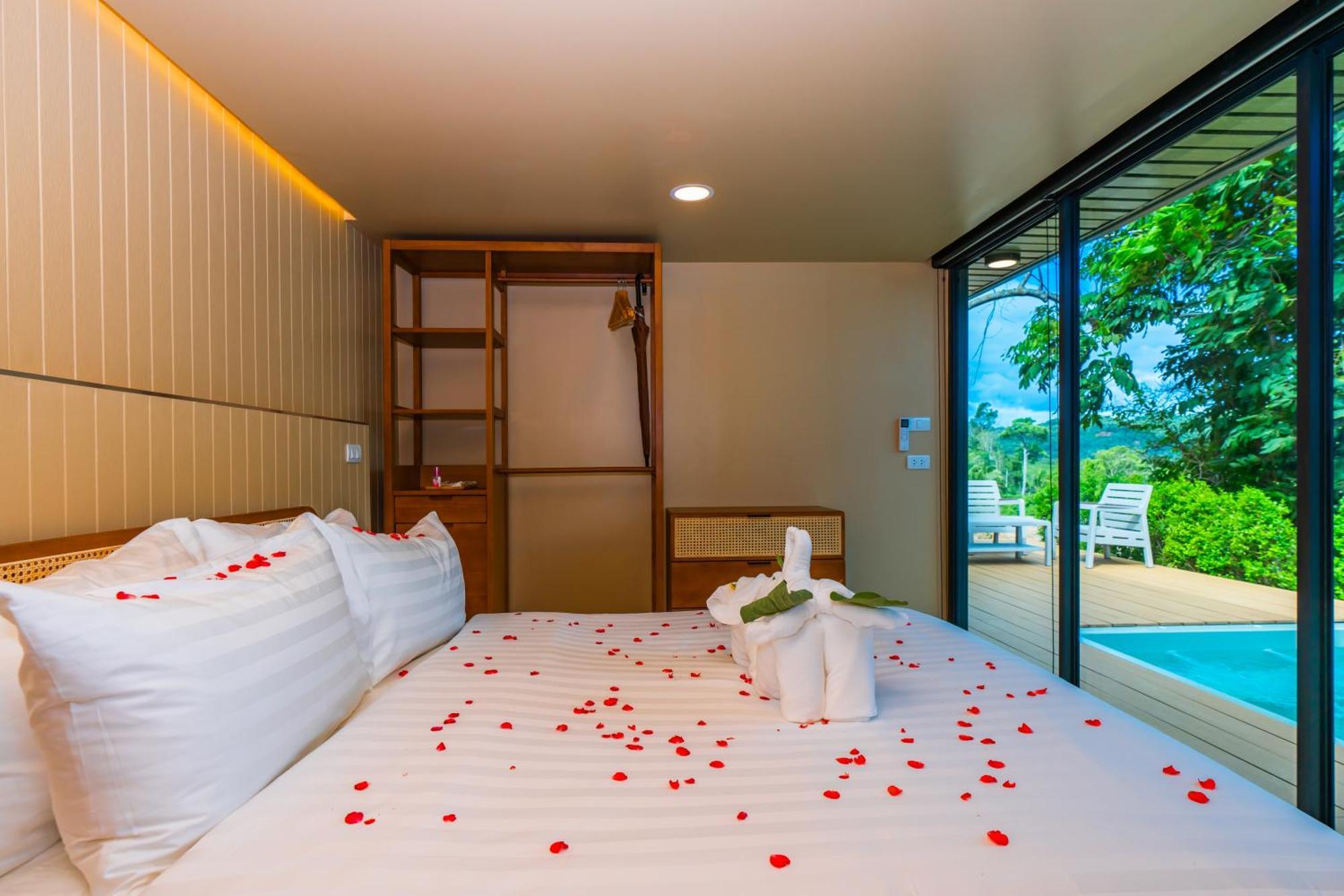 Akra Collection Layan - Hideaway Villas 외부 사진