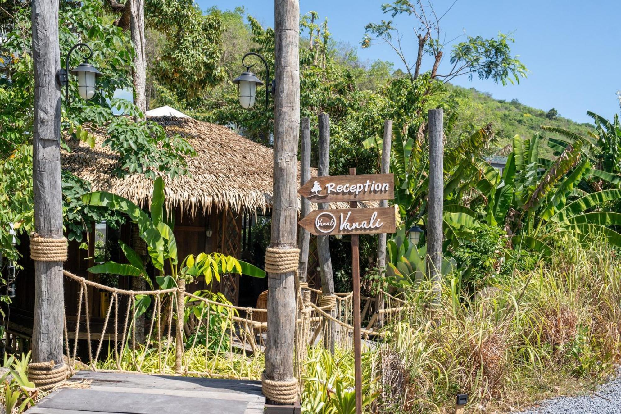 Akra Collection Layan - Hideaway Villas 외부 사진